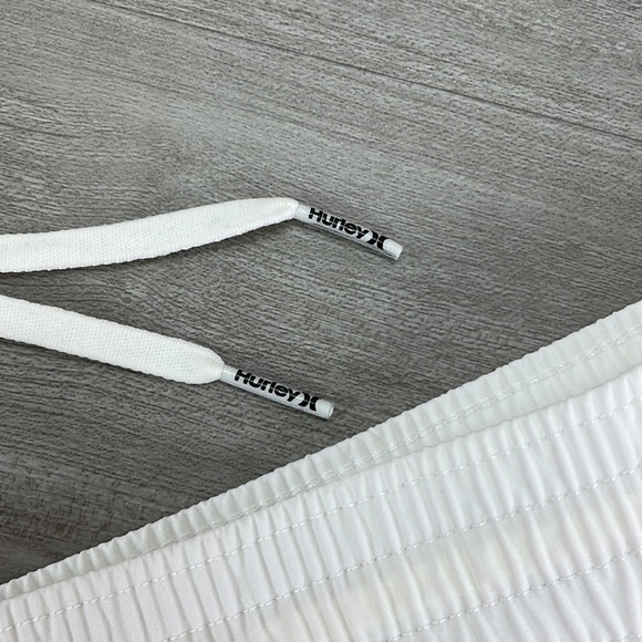 ☀️HURLEY☀️ ZIP POCKET DOLPHIN HEM BOARD SHORT - Picture 13 of 13